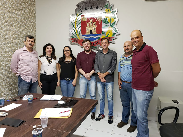 Reunião para organização do centenário de Ariranha